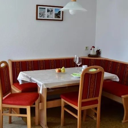 Ferienwohnung Habit Apartment *